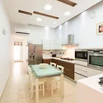 Dc36 -spacious&stylish 3 Bedroom Flat. Prime Zone Mellieħa