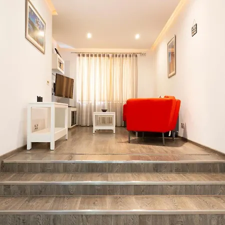 Dc36 -spacious&stylish 3 Bedroom Flat. Prime Zone